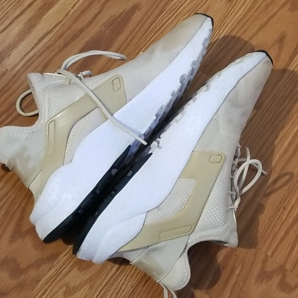 Nike air‎ huarac 9.5